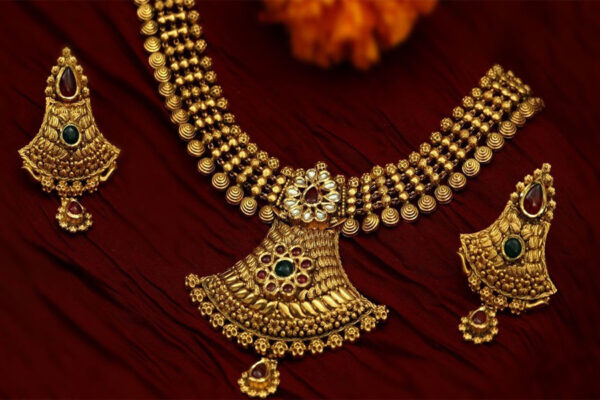 Traditional Gold Necklace